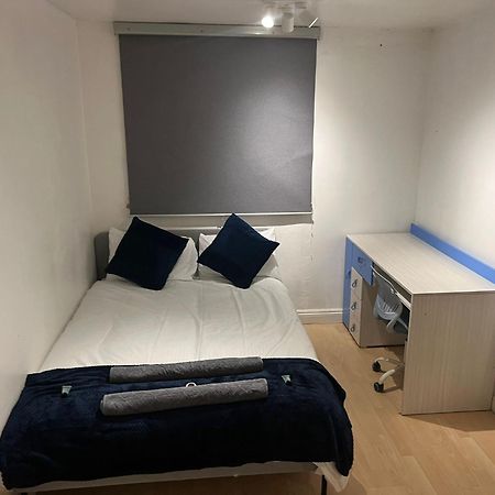 Indulge Hockley Hotel - With Free Front Parking - 10 Min Drive To Birmingham City Centre Bull Ring, Grand Central, Tesco Superstore, Primark & Commonwealth Games Бирмингам Екстериор снимка