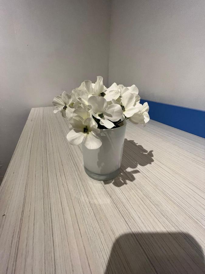 Indulge Hockley Hotel - With Free Front Parking - 10 Min Drive To Birmingham City Centre Bull Ring, Grand Central, Tesco Superstore, Primark & Commonwealth Games Бирмингам Екстериор снимка