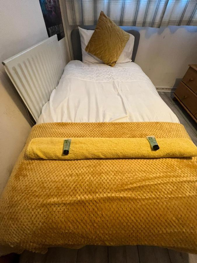Indulge Hockley Hotel - With Free Front Parking - 10 Min Drive To Birmingham City Centre Bull Ring, Grand Central, Tesco Superstore, Primark & Commonwealth Games Бирмингам Екстериор снимка